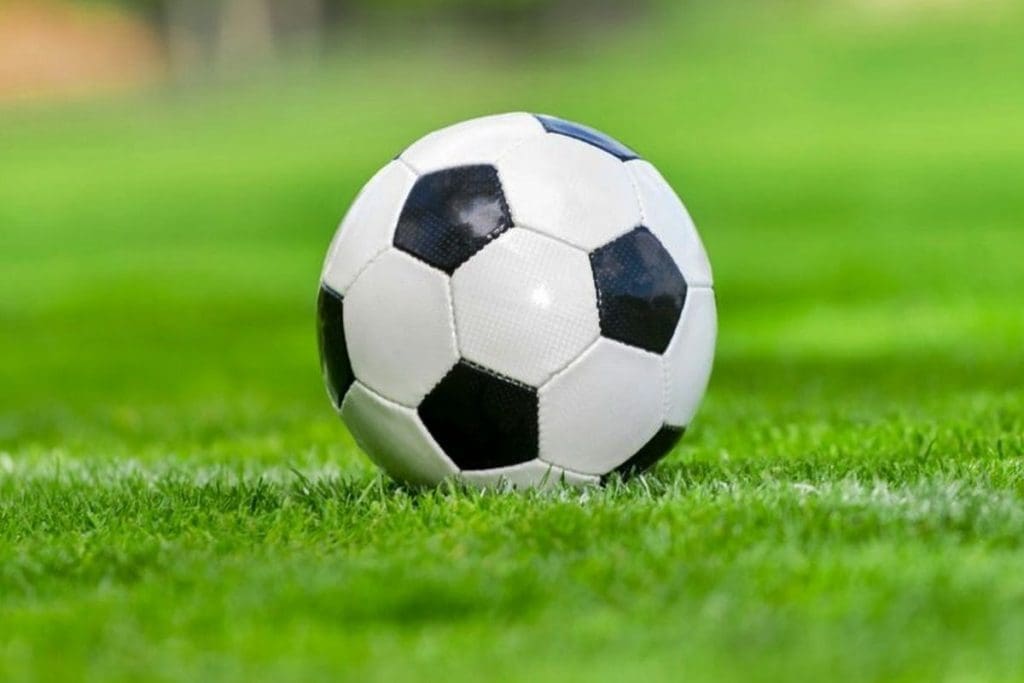 Un centre de formation en football sera érigé à Laâyoune pour 100 millions de dirhams