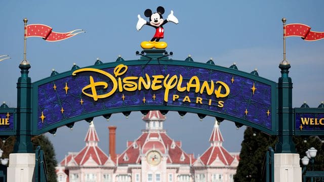 Disneyland rouvre ses portes après 4 mois de fermeture
