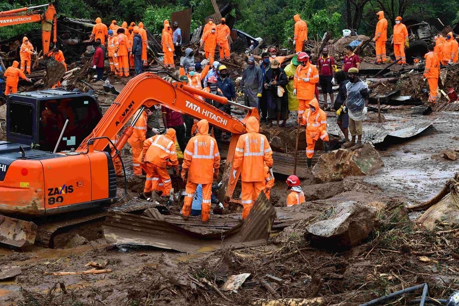 Au moins 43 morts après un glissement de terrain en Inde