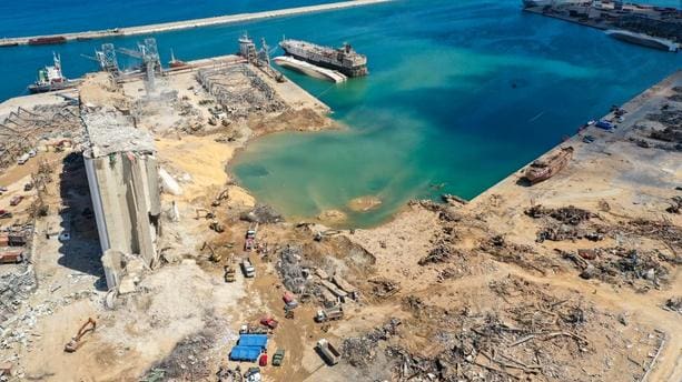 Beyrouth : l’explosion a entraîné un cratère de 43 mètres de profondeur