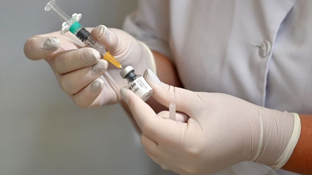 Coronavirus : le vaccin russe testé depuis mercredi sur 40 000 Moscovites