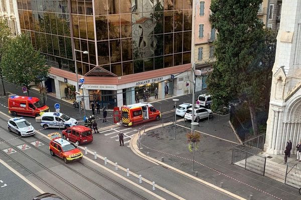Attaque au couteau à Nice : le bilan affiche trois morts, l’auteur interpellé