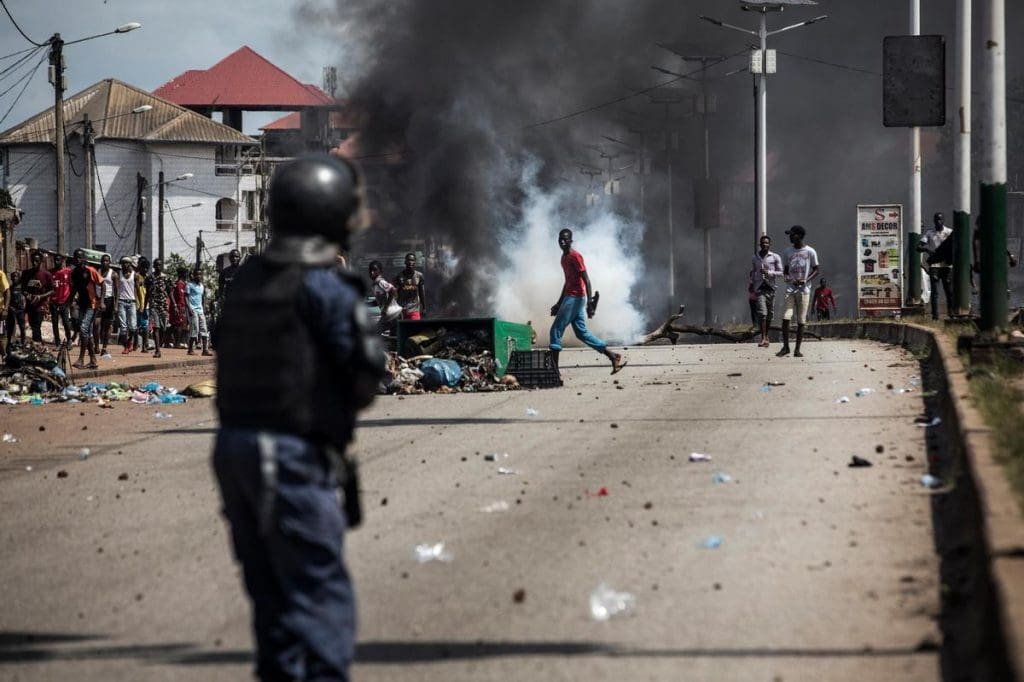 Présidentielle en Guinée : au moins trois morts dans des échauffourées à Conakry