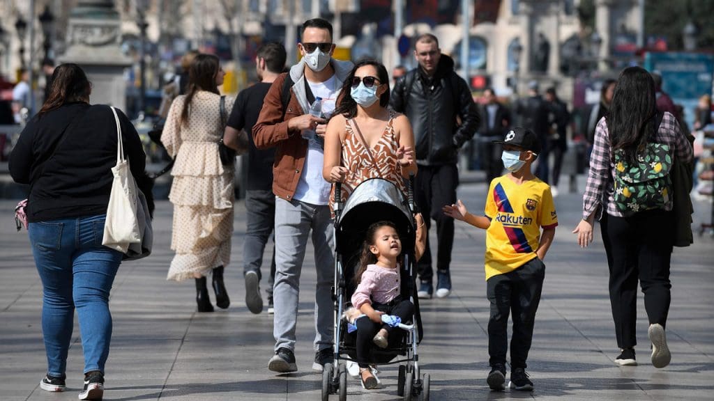 Covid-19 : baisse de 15% des nouveaux cas la semaine dernière dans le monde