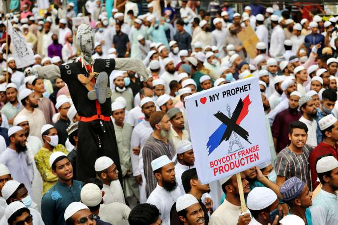 Au Bangladesh, plus de 50 000 musulmans manifestent contre la France et son président