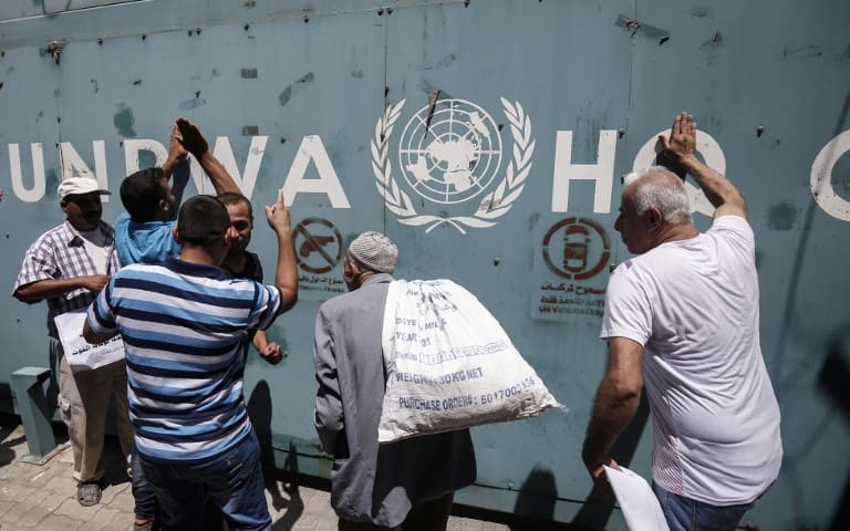 Israël ferme le passage aux travailleurs de Gaza et leur interdit d’exercer sur son territoire