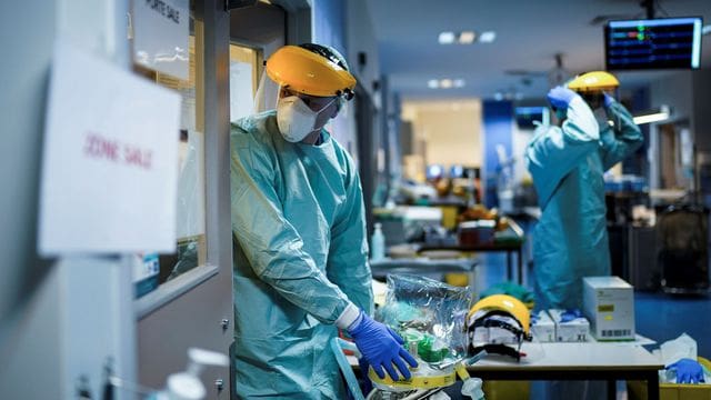 Coronavirus : la transmission à l’homme par un animal intermédiaire «probable à très probable»