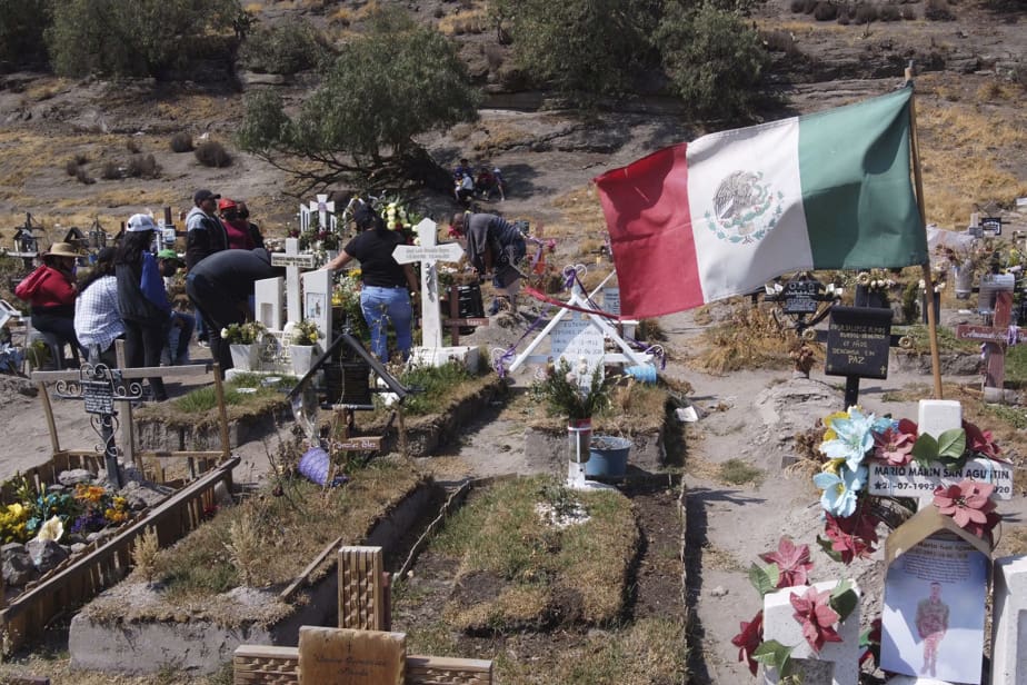 Bilan de la pandémie : près de 2 220 000 morts dans le monde