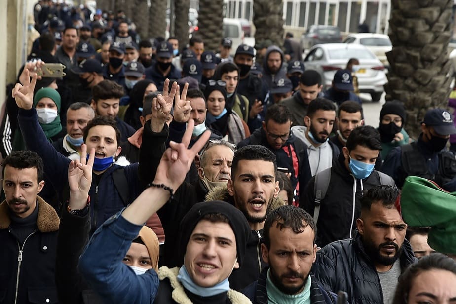 «Algérie libre!» : retour marquant des manifestations étudiantes, l’opposition dénonce «l’immobilisme destructeur» du régime