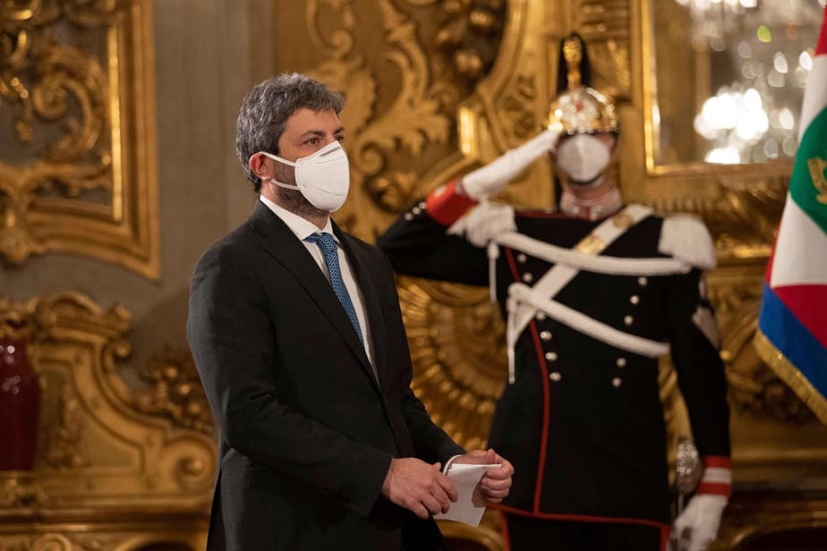 Crise politique : l’Italie dans le brouillard, son économie plonge