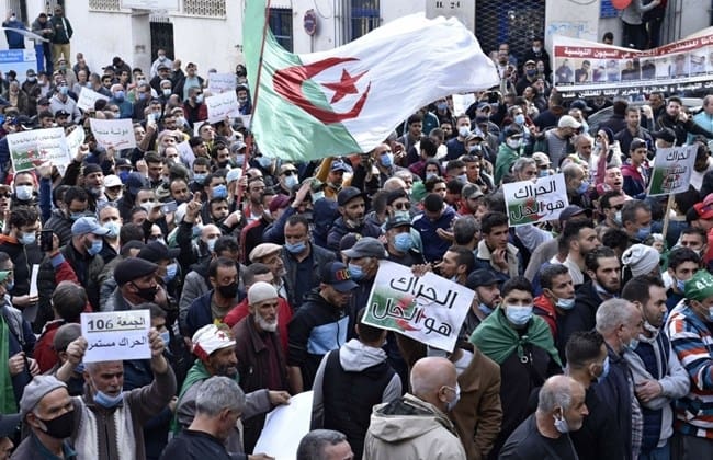 En Algérie, des troubles au sud après la condamnation d’un blogueur à une lourde peine