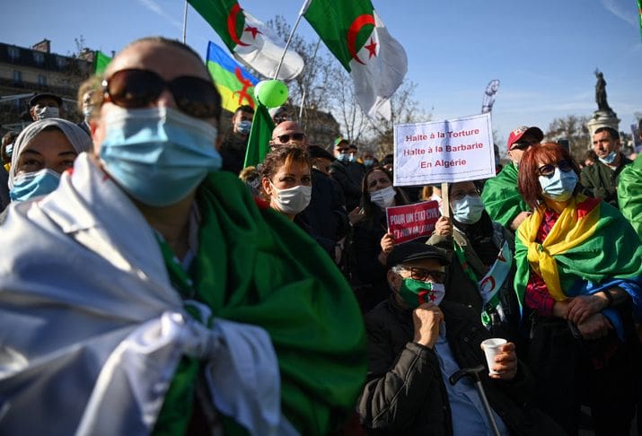 Algérie: le régime est «capable de tout pour survivre», s’alarment des Algériens de France