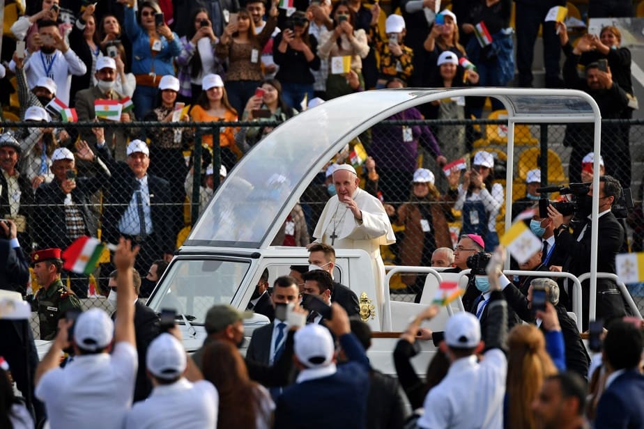 Irak : le pape conclut sa visite historique devant des milliers de fidèles