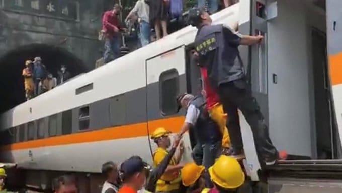 Taïwan : une quarantaine de morts après le déraillement d’un train