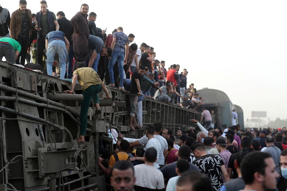 Près de 100 blessés dans un nouvel accident ferroviaire en Égypte