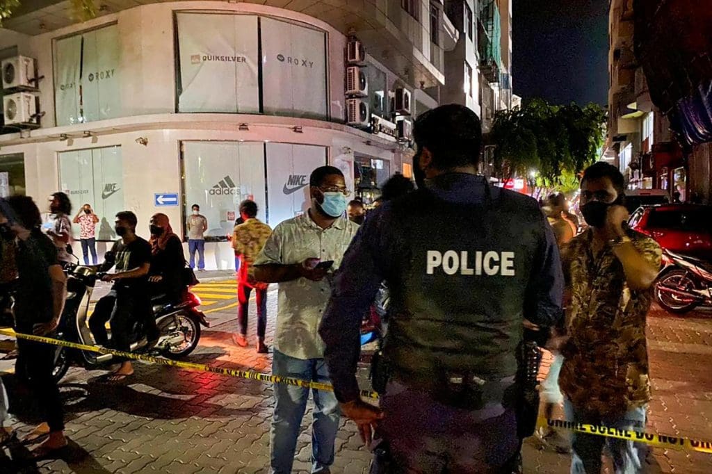 Maldives : l’ex-président blessé dans un attentat à la bombe