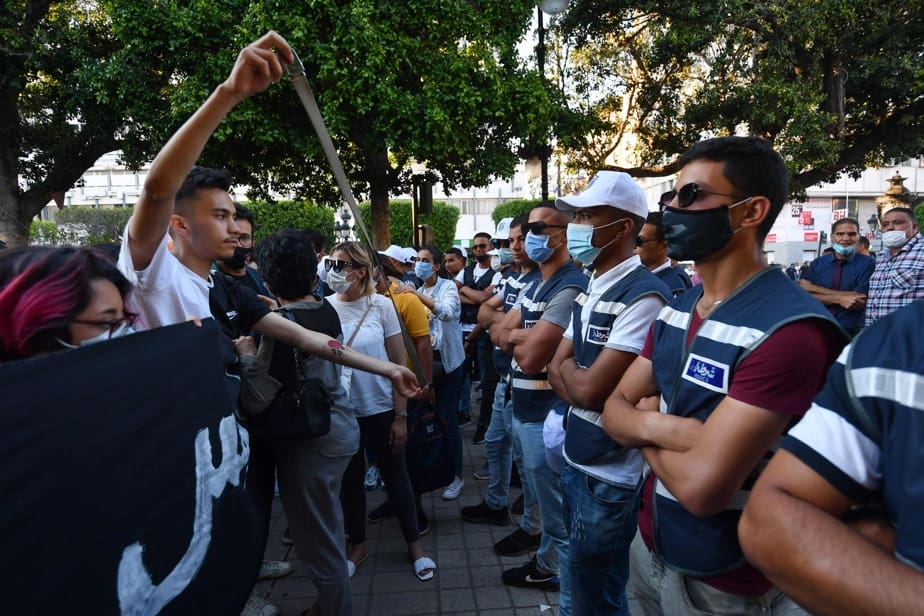 Manifestation contre les abus policiers à Tunis