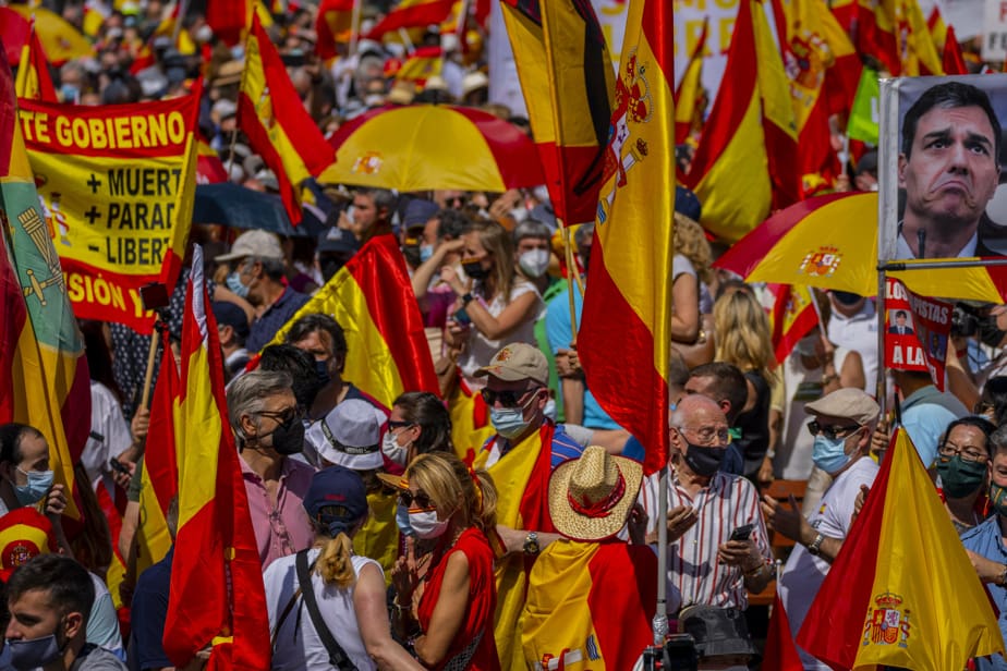 Espagne : manifestations à Madrid contre la grâce des indépendantistes catalans