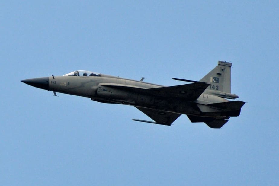 Nigéria : un avion de chasse abattu par des «bandits», annonce l’armée