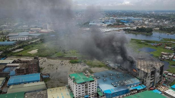 Incendie dans une usine au Bangladesh : au moins 50 morts
