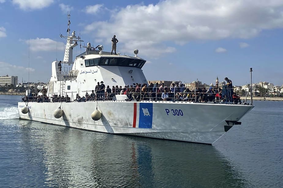 Près de 60 migrants morts noyés au large de la Libye