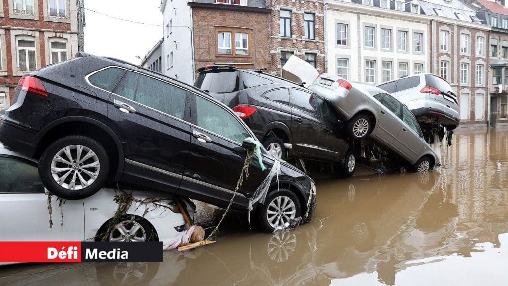 Inondations: au moins 31 morts en Belgique, les opérations de sauvetage suspendues