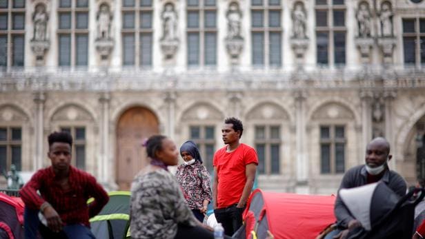 Paris : une centaine de migrants pris en charge après l’évacuation d’un nouveau campement