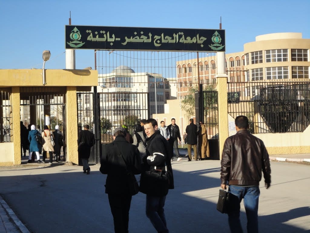 Covid-19 en Algérie : les établissements supérieurs ferment leurs portes