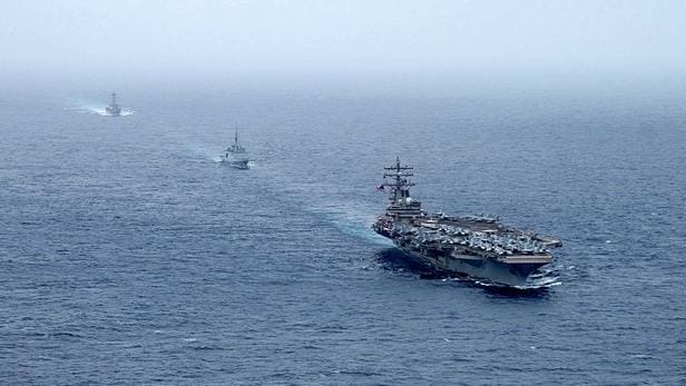 Deux morts dans l’attaque d’un pétrolier au large d’Oman, Israël accuse l’Iran