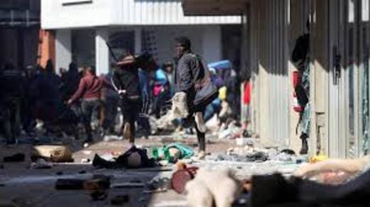 Johannesburg : pillages, incendies, casse sur fond de crise alimentaire