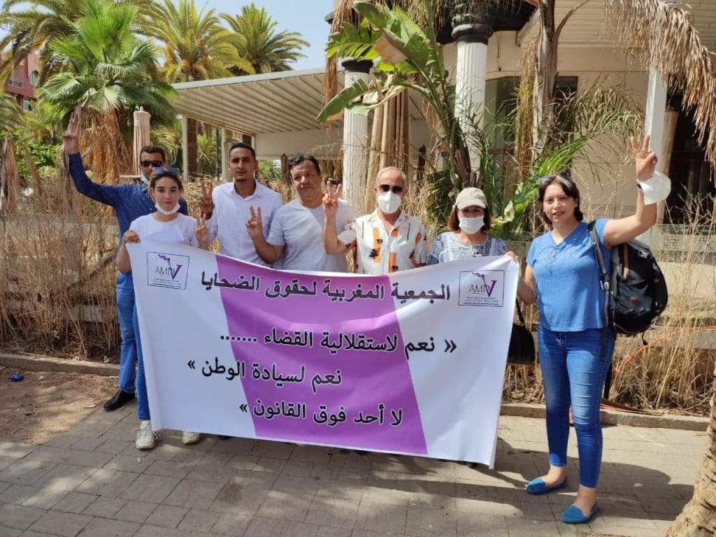 Marrakech : sit-in de solidarité avec Hafsa Boutahar et Adam Muhammad