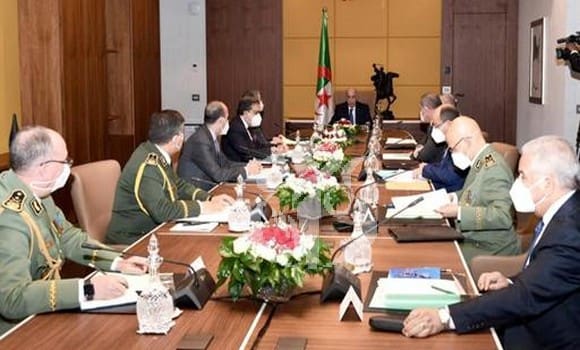 En Algérie, le Haut-Conseil de sécurité ou la confiscation du pouvoir