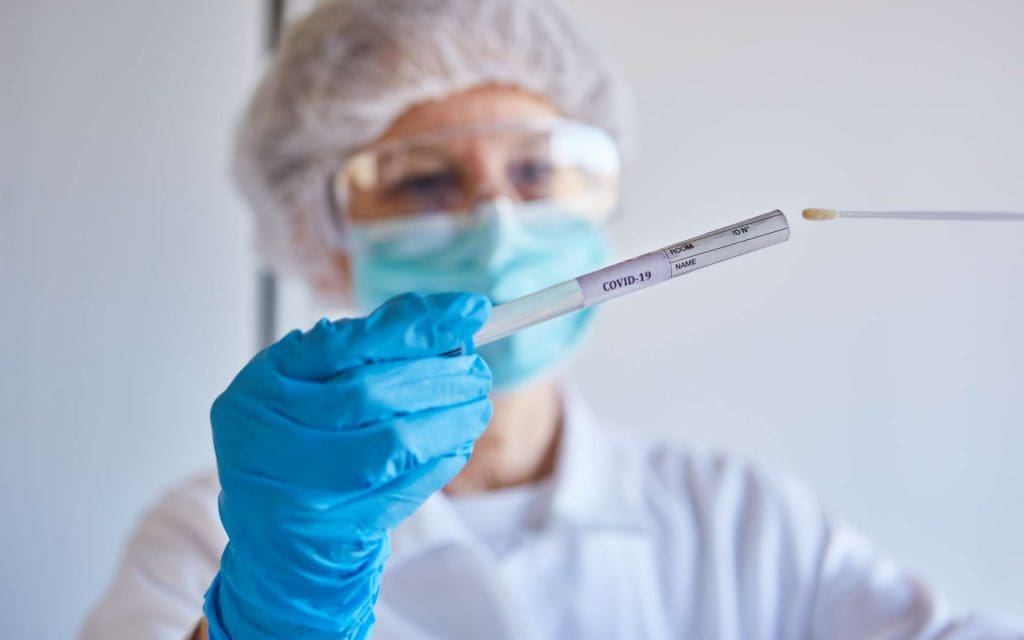 Test PCR : Les biologistes rejettent le prix imposé par le gouvernement