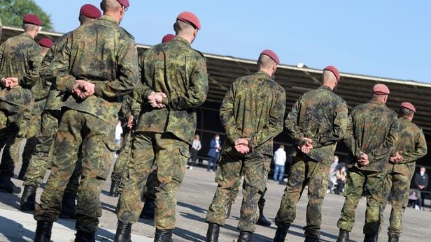 Allemagne : deux ex-soldats interpellés, soupçonnés d’avoir voulu créer un commando terroriste