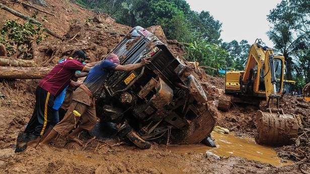 Inde : au moins une vingtaine morts dans des inondations et glissements de terrains