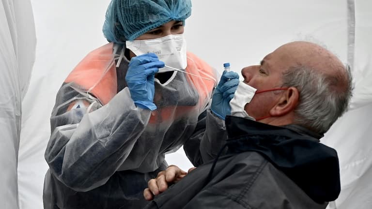 Covid-19 : Le nouveau variant, baptisé Omicron, classé préoccupant par l’OMS