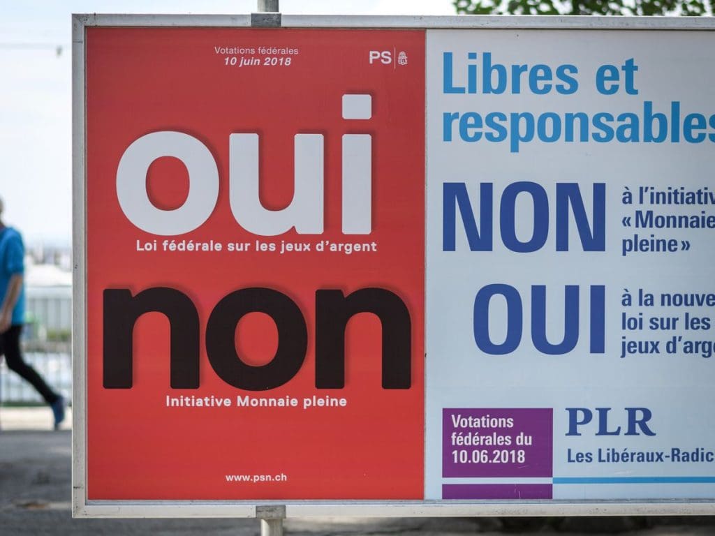 Covid-19 : la Suisse approuve par référendum la loi sur le passe sanitaire