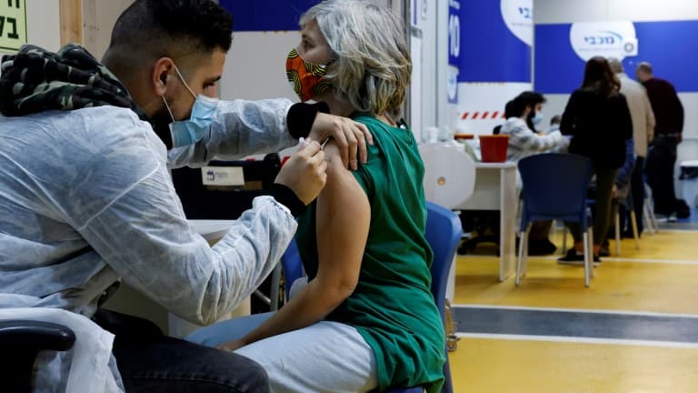 Covid-19 : Bientôt une quatrième dose en Israël pour les soignants et les plus de 60 ans