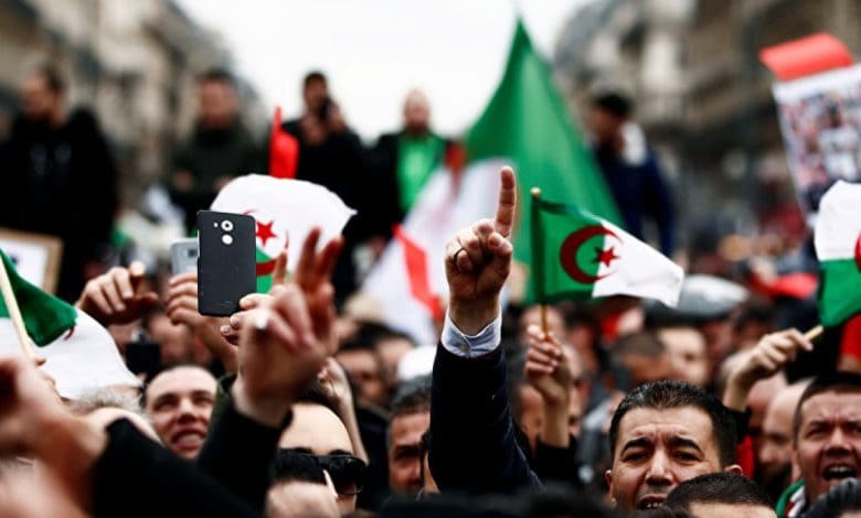 En Algérie, une mineure de 14 ans poursuivie pour «attroupement non armé»