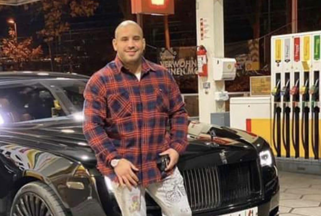 Le patrimoine automobile indécent d’Omar Azaitar