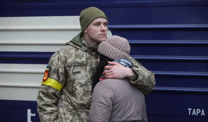 L’Ukraine accuse les Russes de « massacre délibéré » à Boutcha, les Européens condamnent