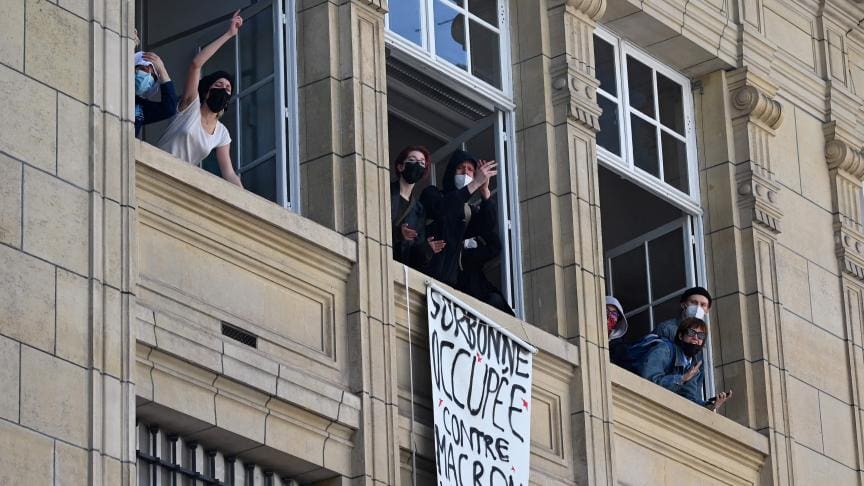 France : la Sorbonne et des centaines d’étudiants se révoltent contre le duel Macron-Le Pen