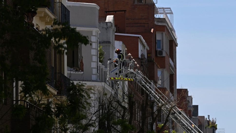 Explosion dans un immeuble de Madrid: dix-sept blessés, deux ouvriers portés disparus