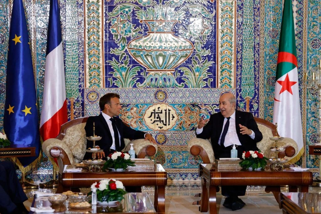 Immigration : en Algérie, l’équilibrisme difficile d’Emmanuel Macron