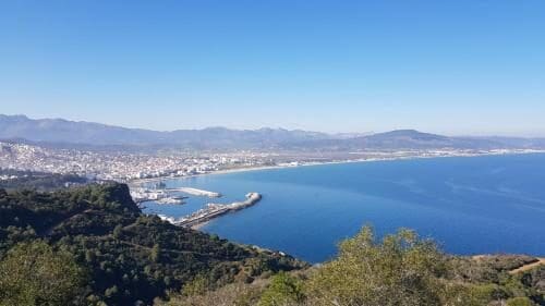 M’diq : un bateau camerounais s’échoue, neuf personnes évacuées