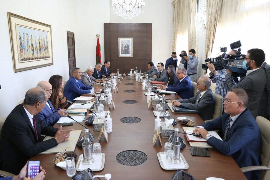 Dialogue social : les salaires du public majorés de 1 000 dirhams, annonce officielle