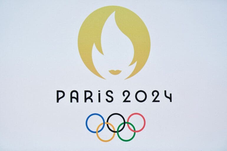Les judokas marocains Soumiya Iraoui et Abderrahmane Boushita qualifiés aux JO de Paris-2024